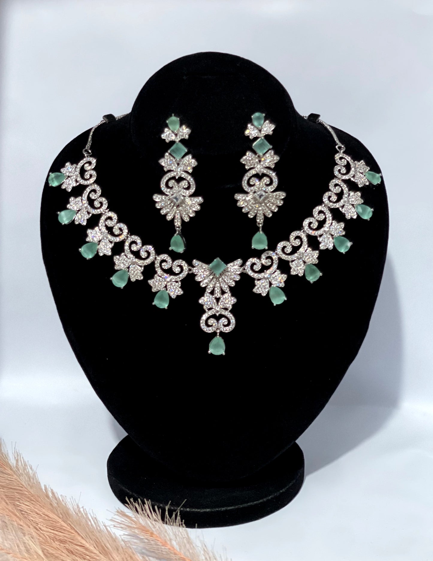 1 Carat Indian Bridal Necklace Set – Mint Green & Silver