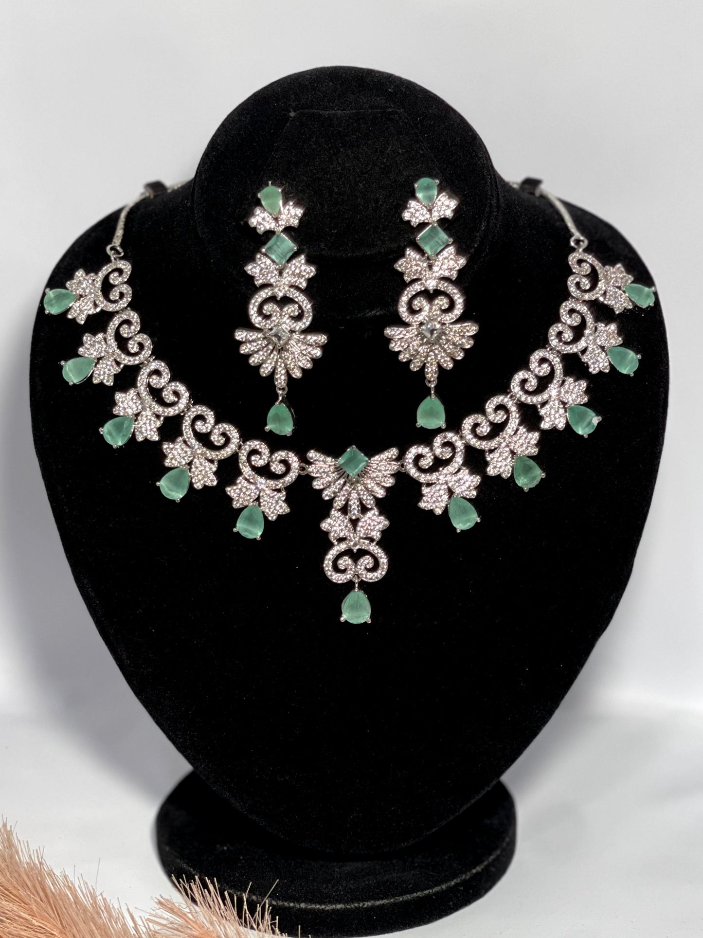 1 Carat Indian Bridal Necklace Set – Mint Green & Silver